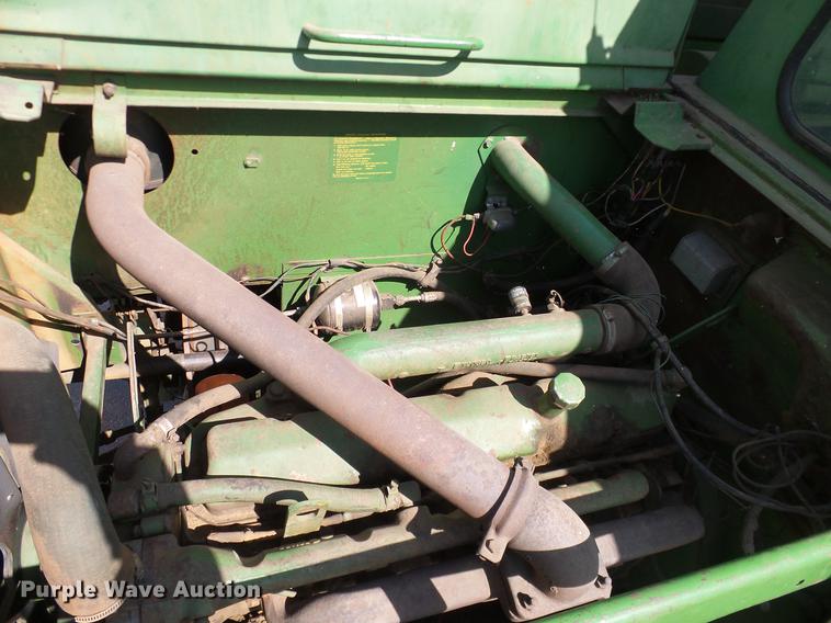image for item DD1356 John Deere 6600 combine