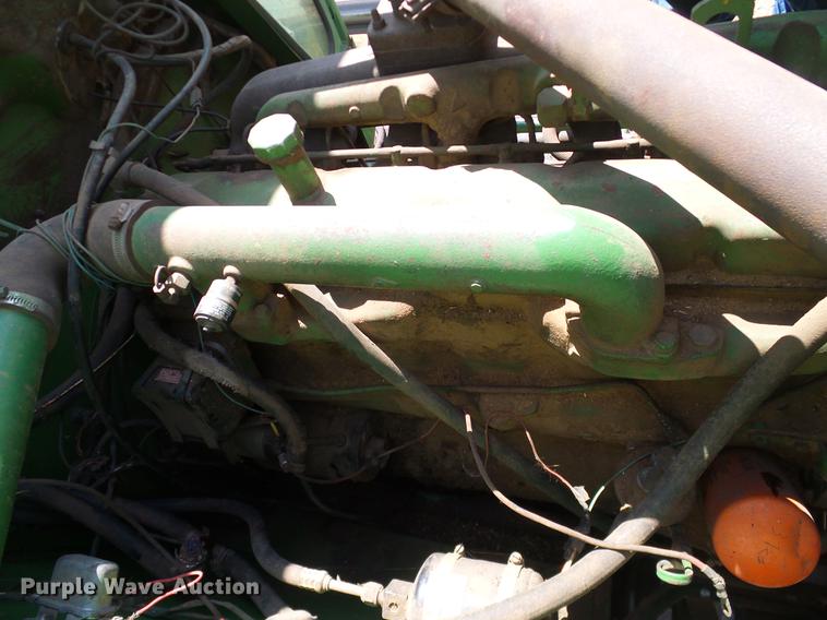 image for item DD1356 John Deere 6600 combine