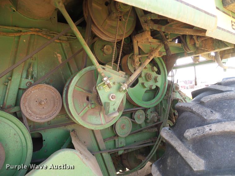 image for item DD1356 John Deere 6600 combine