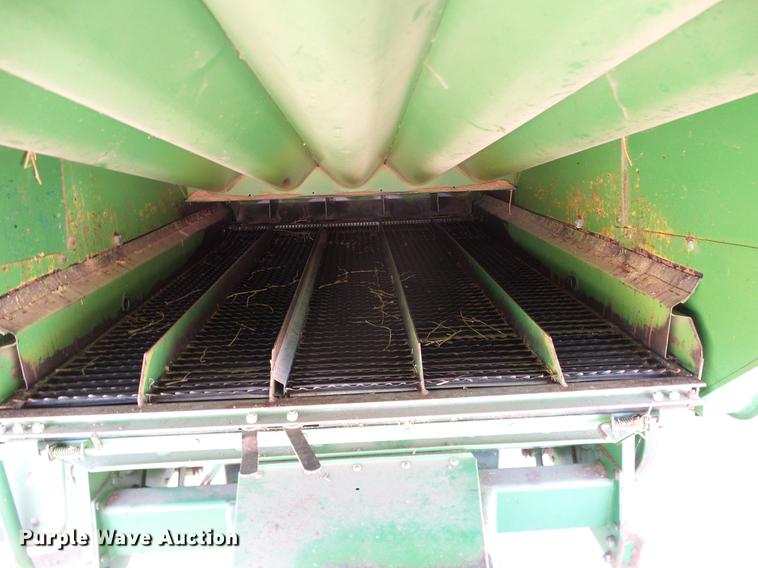 image for item DD1356 John Deere 6600 combine