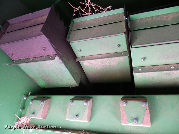 image for item DD1356 John Deere 6600 combine