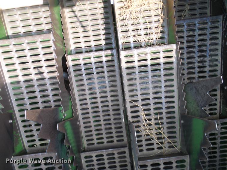 image for item DD1356 John Deere 6600 combine