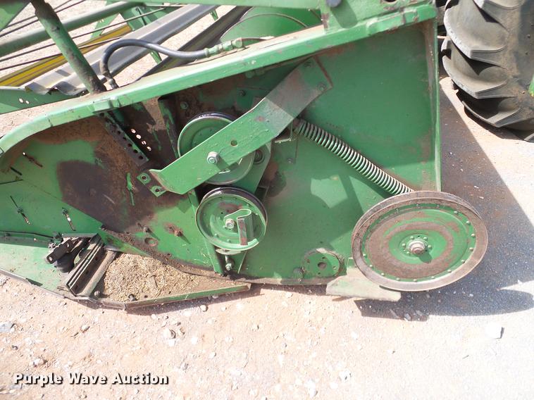 image for item DD1356 John Deere 6600 combine