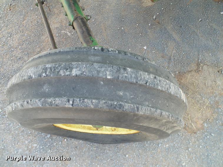 image for item DD1356 John Deere 6600 combine