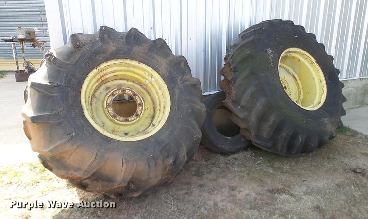 image for item DD1356 John Deere 6600 combine