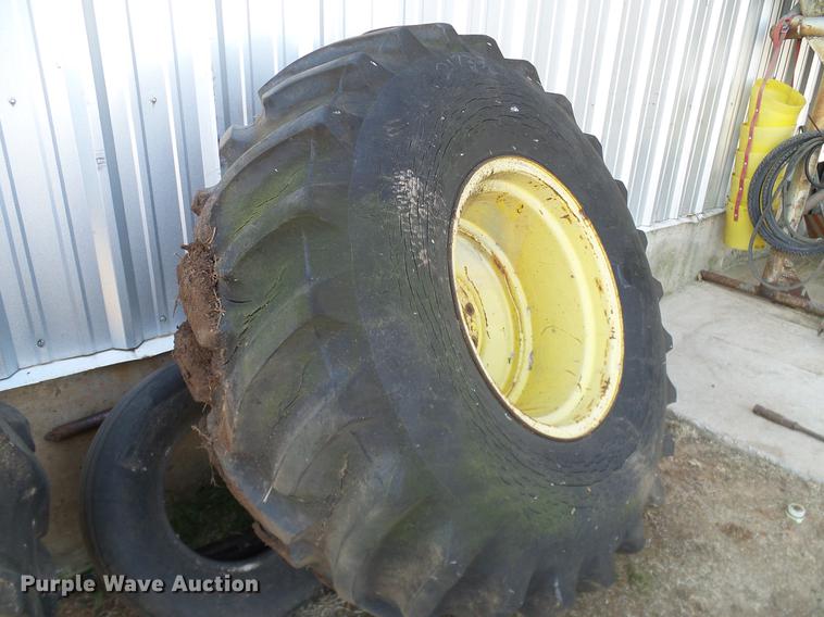 image for item DD1356 John Deere 6600 combine