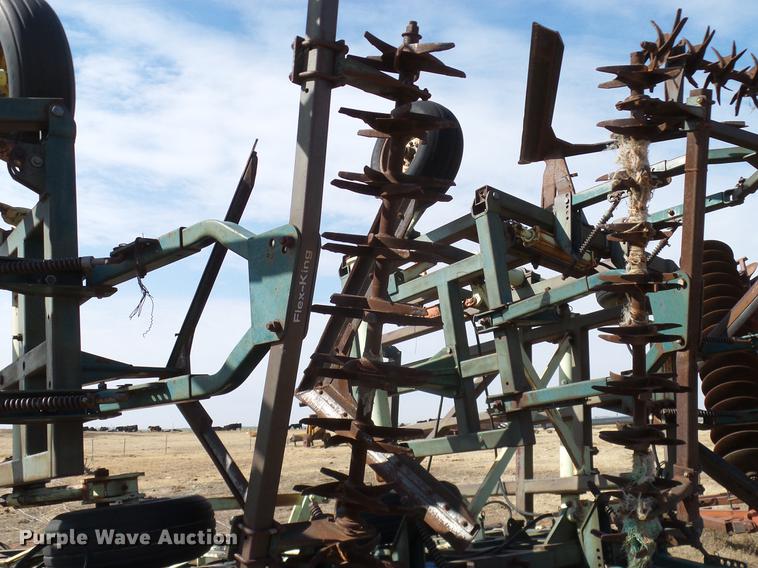 image for item DD1359 Flex King sweep plow