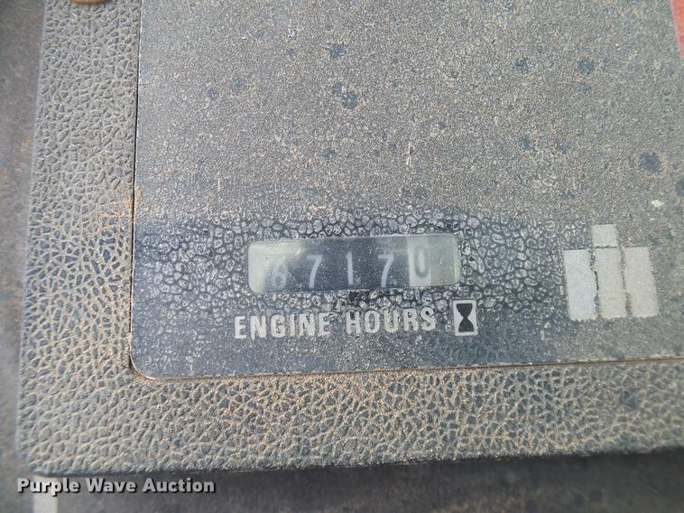 image for item DD1361 1981 International 1486 tractor