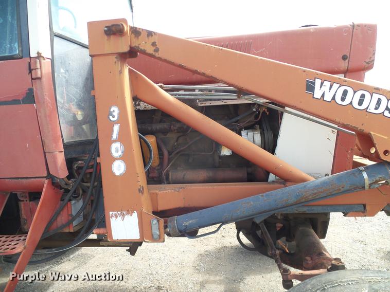 image for item DD1361 1981 International 1486 tractor