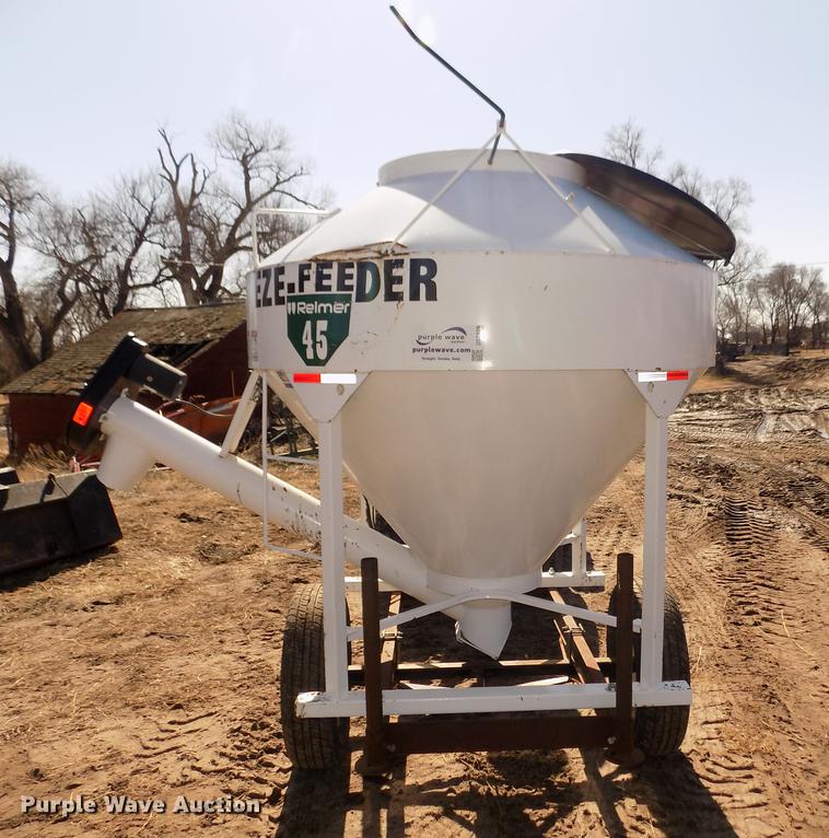Reimer EZEFeeder 45 Bulk Bin feed mixer trailer in Stuart, NE Item