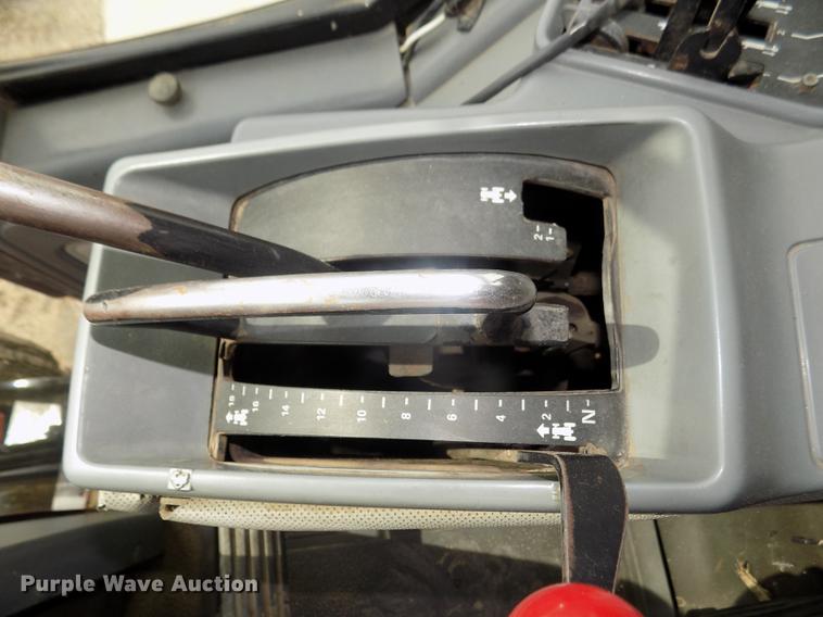 image for item DD2831 1988 Case IH 7110 Magnum tractor