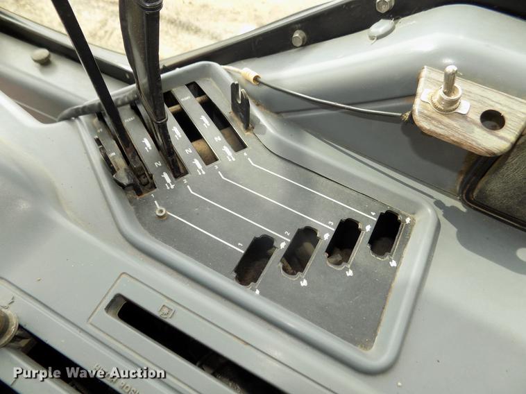 image for item DD2831 1988 Case IH 7110 Magnum tractor