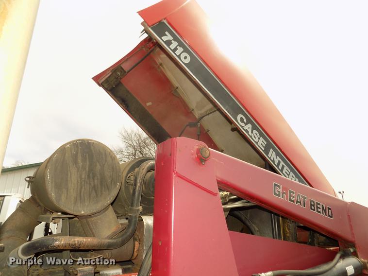 image for item DD2831 1988 Case IH 7110 Magnum tractor