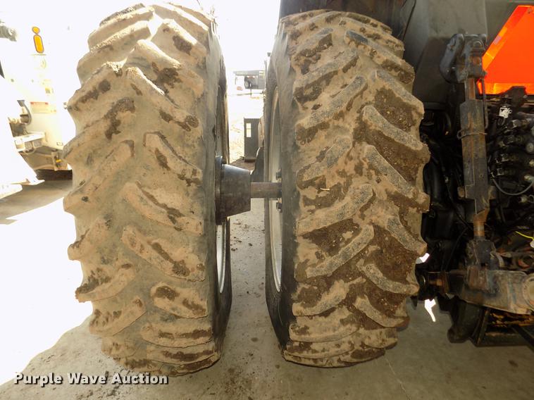 image for item DD2831 1988 Case IH 7110 Magnum tractor