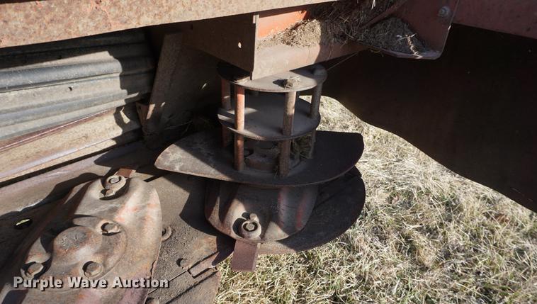 image for item DE3145 Hesston 1340 Hydroswing discbine mower conditioner