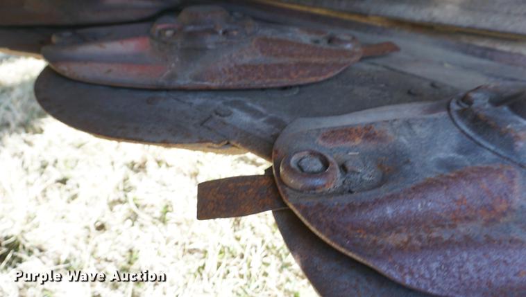 image for item DE3145 Hesston 1340 Hydroswing discbine mower conditioner