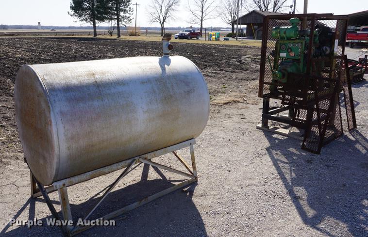 image for item DE3154 John Deere four cylinder diesel engine