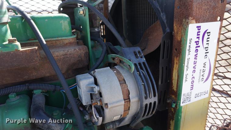 image for item DE3154 John Deere four cylinder diesel engine