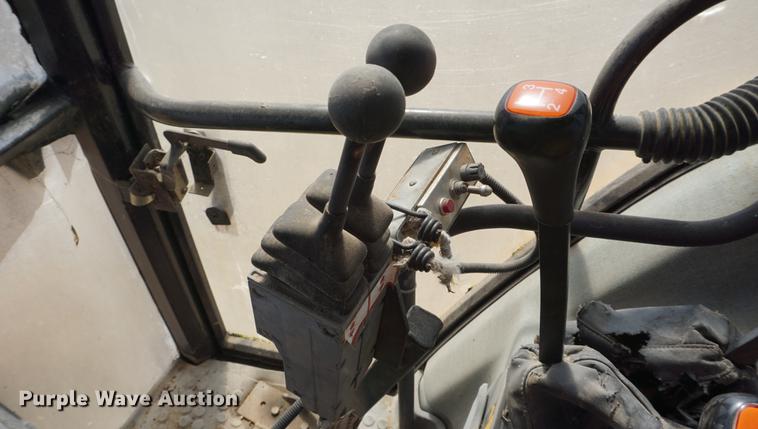 image for item DE3203 Ford New Holland 6640 tractor