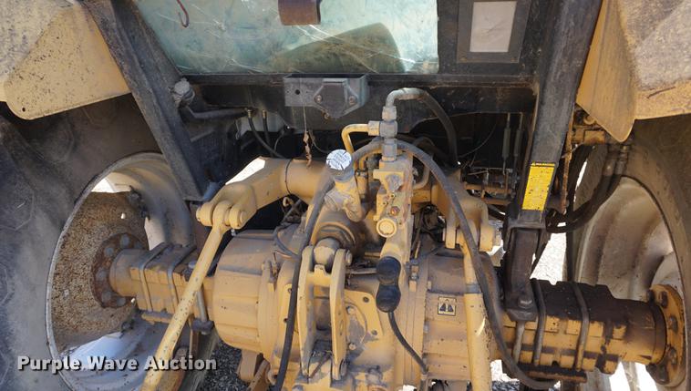 image for item DE3203 Ford New Holland 6640 tractor