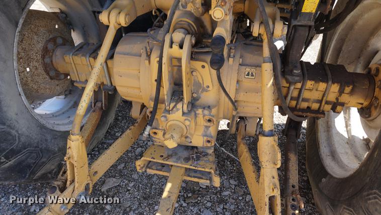 image for item DE3203 Ford New Holland 6640 tractor