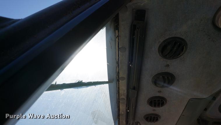 image for item DE3203 Ford New Holland 6640 tractor