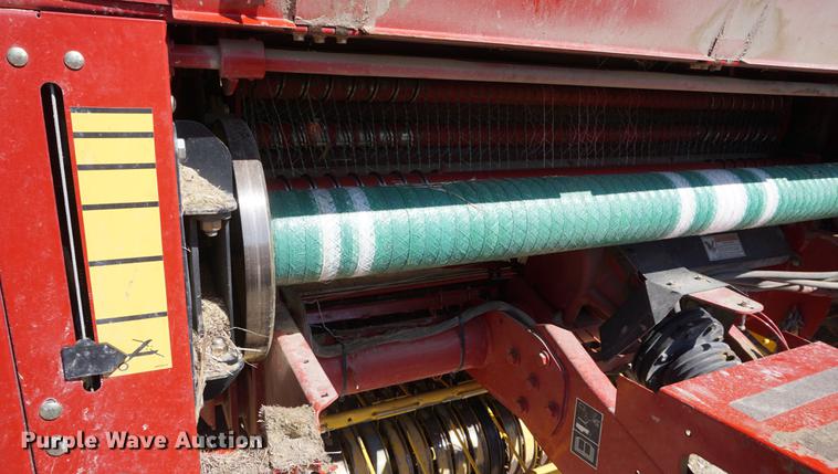 image for item DE3204 2009 New Holland BR7090 round baler