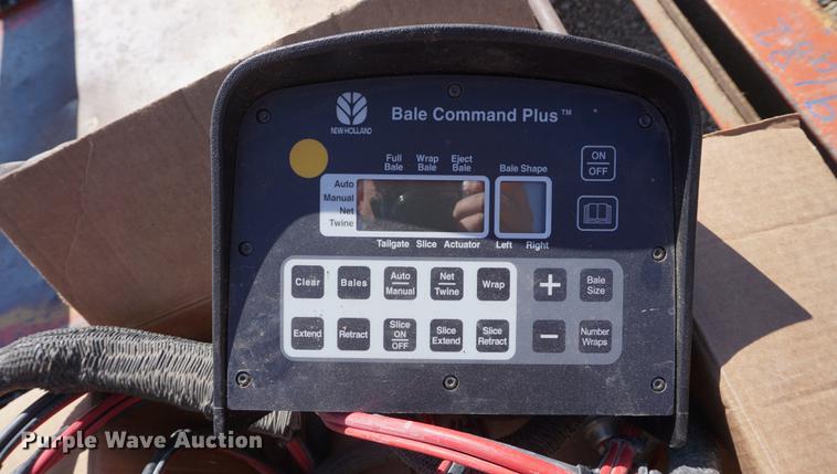 image for item DE3204 2009 New Holland BR7090 round baler