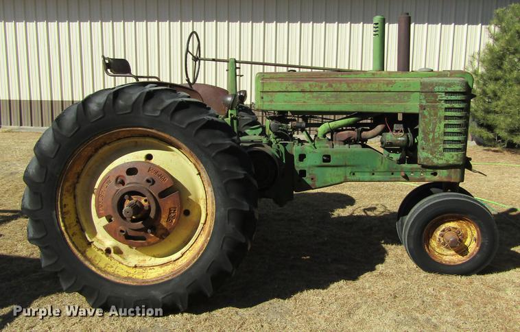 image for item DE6638 1952 John Deere A tractor
