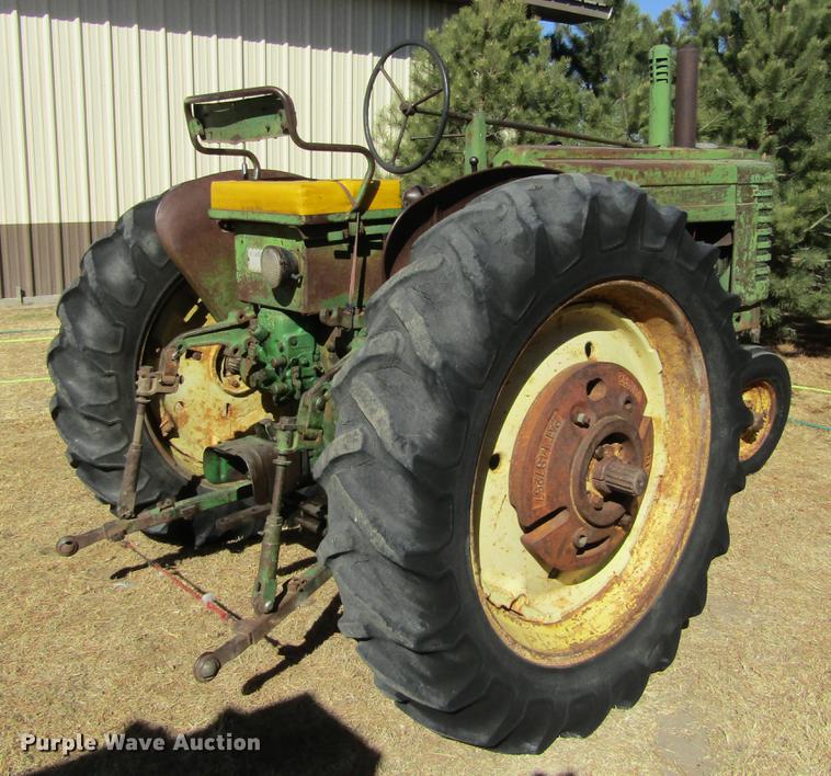 image for item DE6638 1952 John Deere A tractor