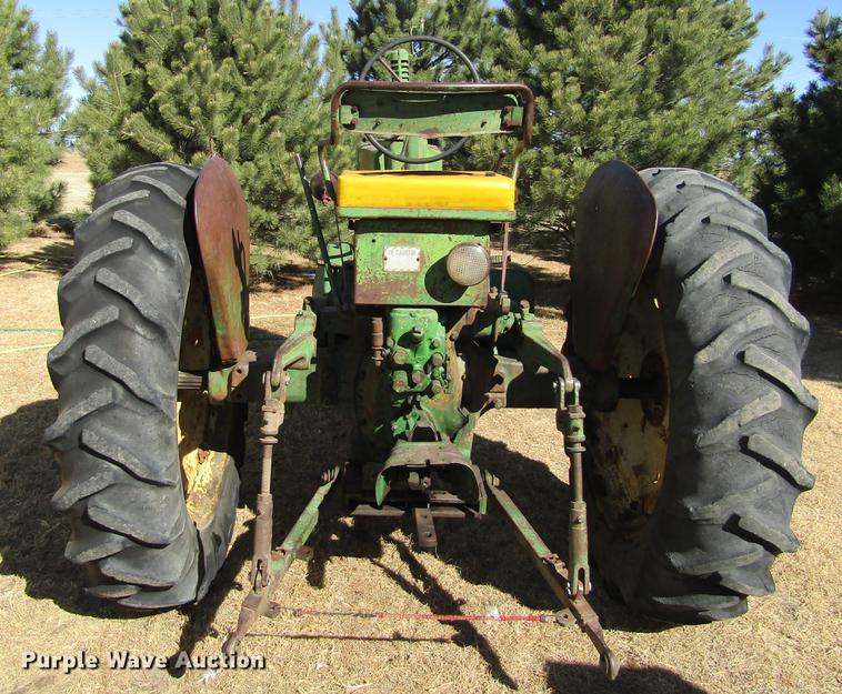 image for item DE6638 1952 John Deere A tractor