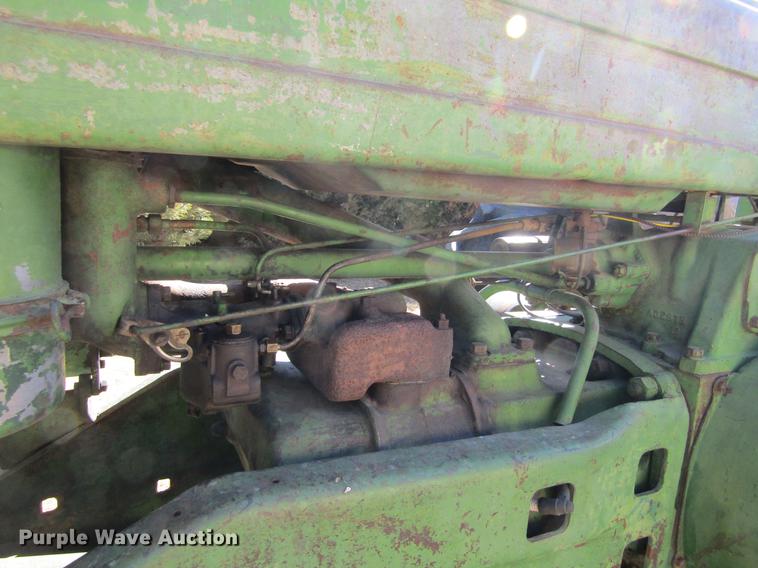 image for item DE6638 1952 John Deere A tractor