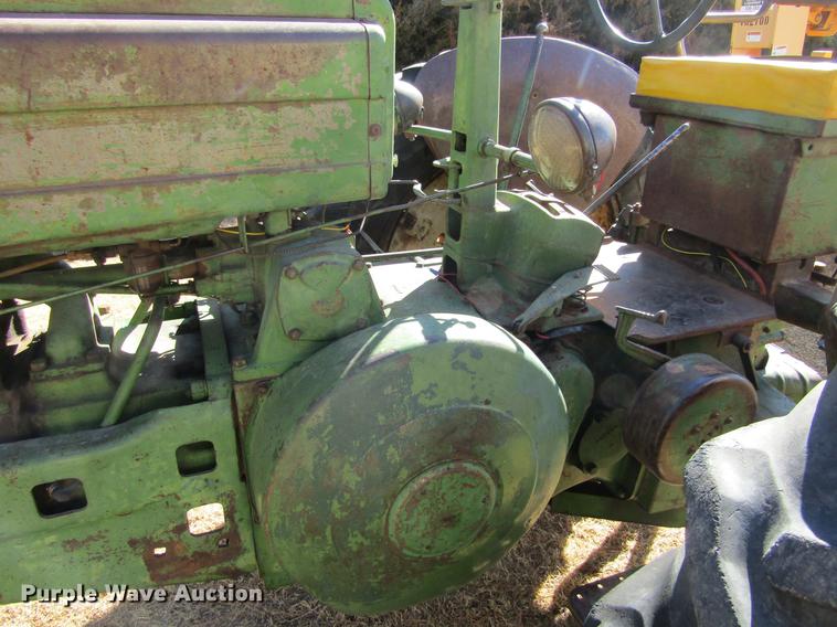image for item DE6638 1952 John Deere A tractor