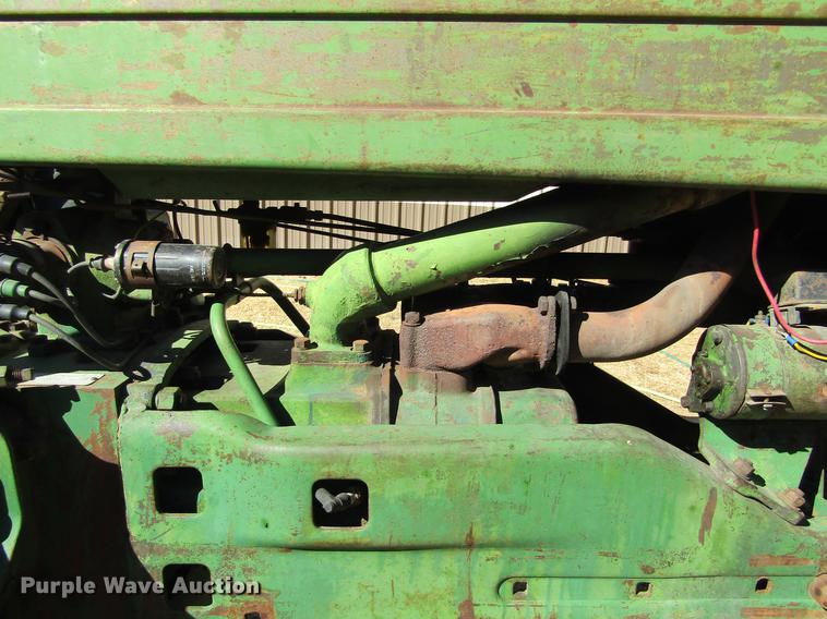 image for item DE6638 1952 John Deere A tractor