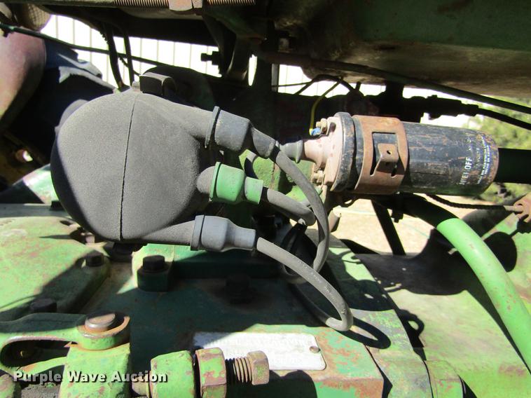 image for item DE6638 1952 John Deere A tractor