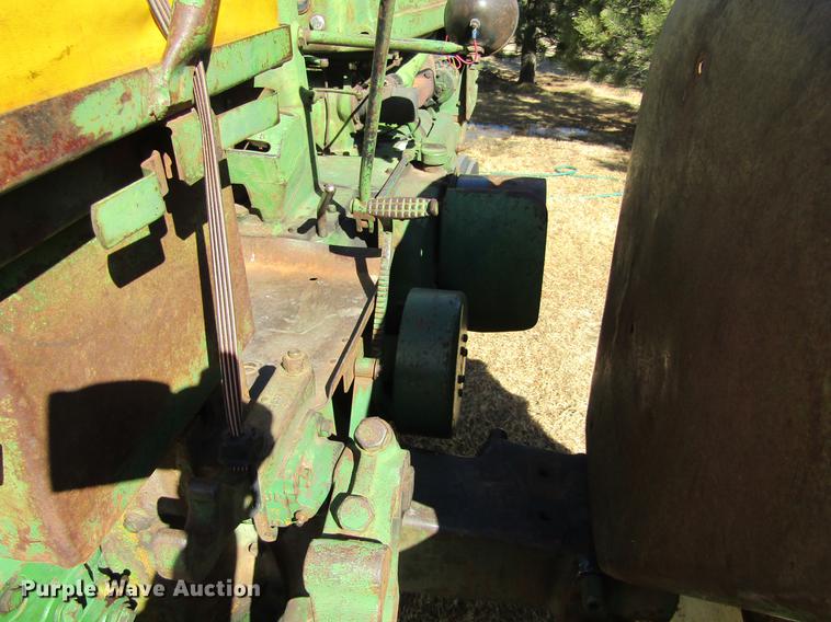 image for item DE6638 1952 John Deere A tractor