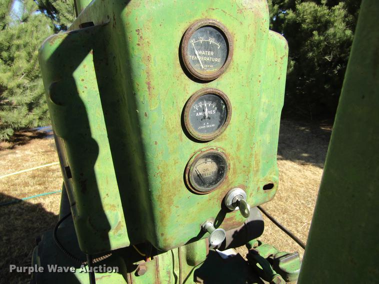 image for item DE6638 1952 John Deere A tractor