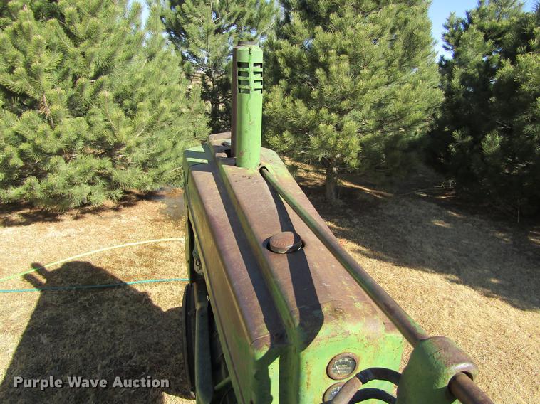 image for item DE6638 1952 John Deere A tractor