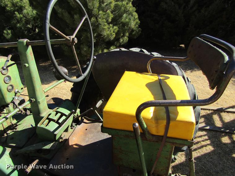 image for item DE6638 1952 John Deere A tractor