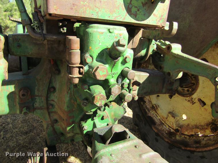 image for item DE6638 1952 John Deere A tractor