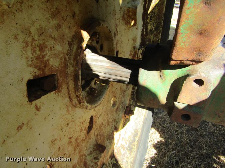 image for item DE6638 1952 John Deere A tractor