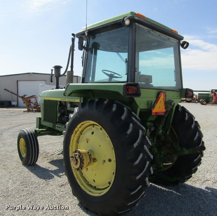 image for item DE6660 1974 John Deere 4230 tractor