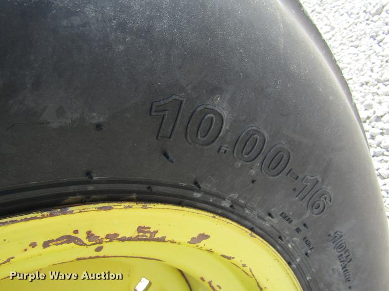 image for item DE6660 1974 John Deere 4230 tractor