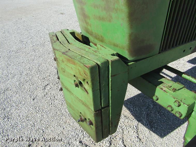 image for item DE6660 1974 John Deere 4230 tractor