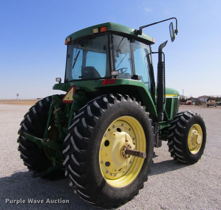 image for item DE6661 1998 John Deere 7810 MFWD tractor