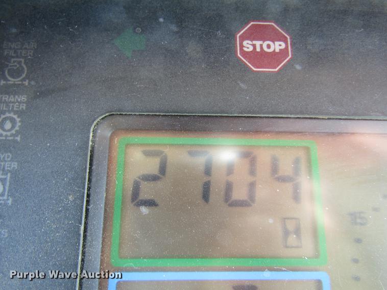 image for item DE6661 1998 John Deere 7810 MFWD tractor