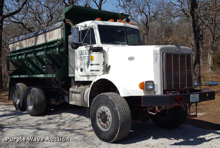 image for item DF3594 1996 Peterbilt 357 applicator truck