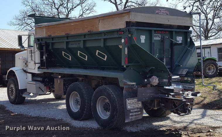 image for item DF3594 1996 Peterbilt 357 applicator truck