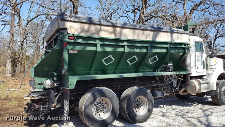 image for item DF3594 1996 Peterbilt 357 applicator truck