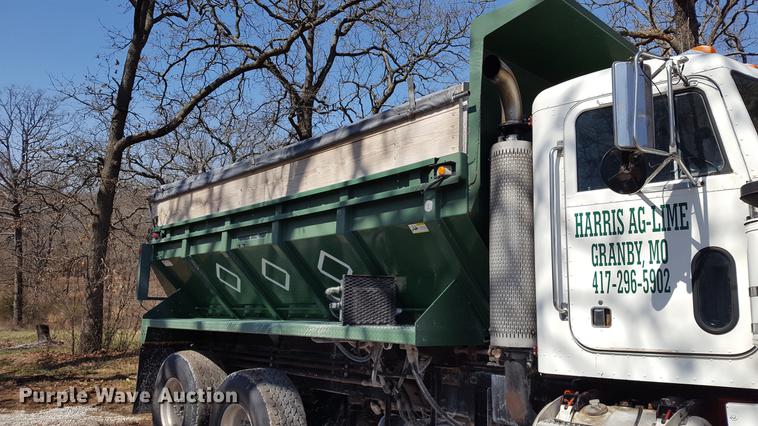 image for item DF3594 1996 Peterbilt 357 applicator truck